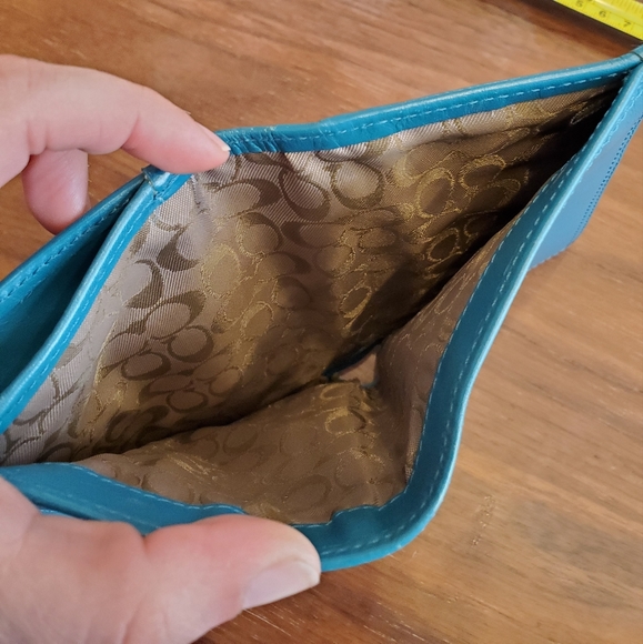 Teal Coach wallet - Picture 4 of 6